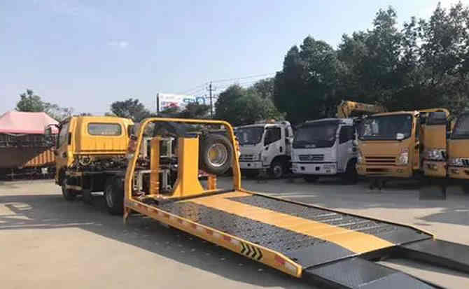 阿克塞汽车中途维修案例